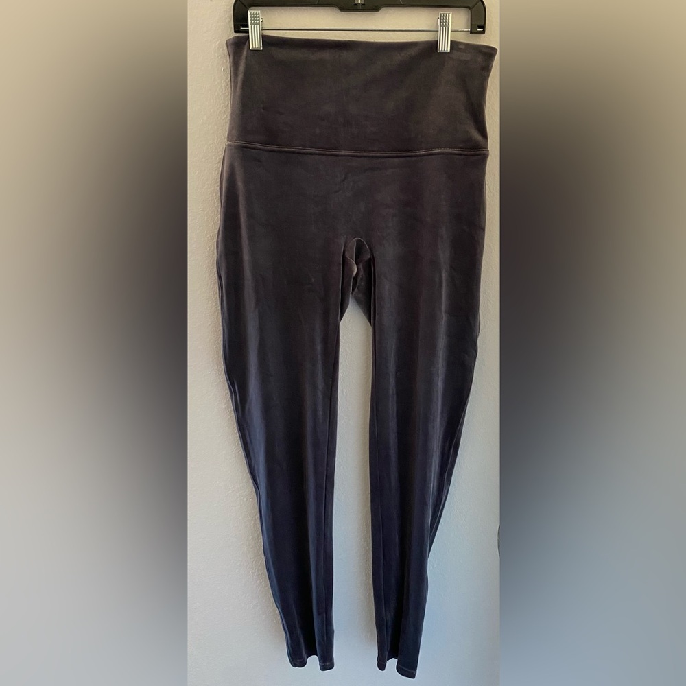 Spanx High Rise Velvet Leggings Silver Chrome Size 1X